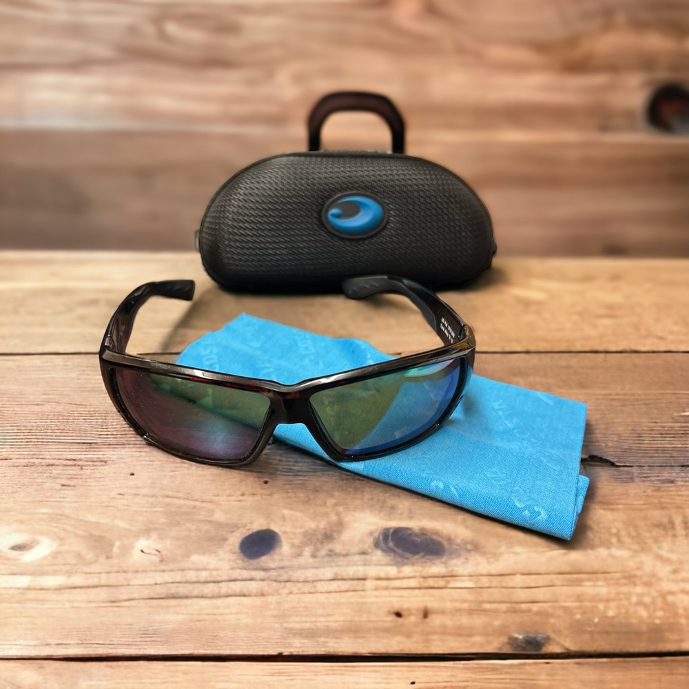 Costa Tuna Alley Sunglasses